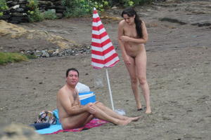 Couple on nude beach -z4947m5atb.jpg